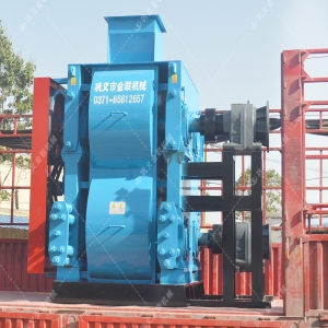 2pg400X250小型對(duì)輥破碎機(jī)發(fā)貨圖片_發(fā)往江蘇連云港_破水渣