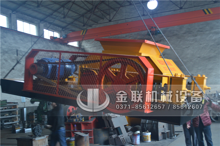 大型雙齒輥式破碎機價格是多少，生產能力怎么樣？