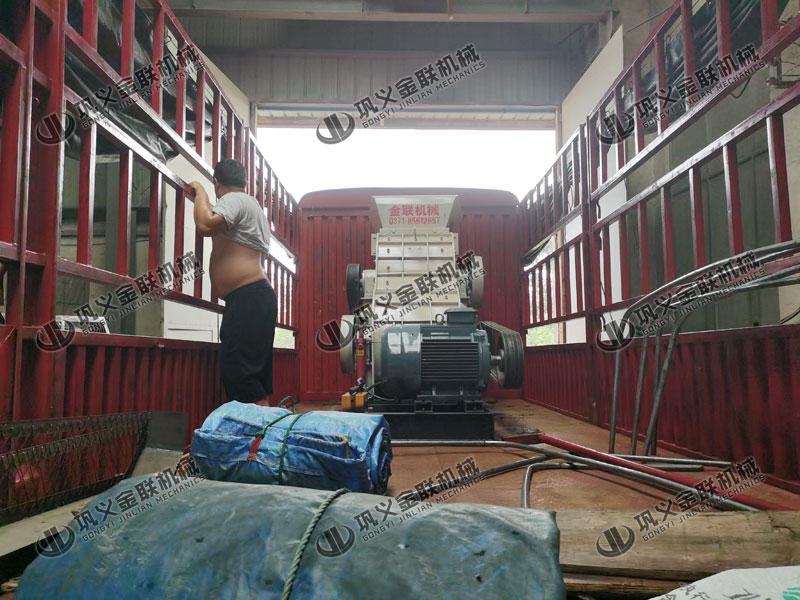 河南哪個(gè)廠家煤炭粉碎機(jī)品質(zhì)好，報(bào)價(jià)是多少？