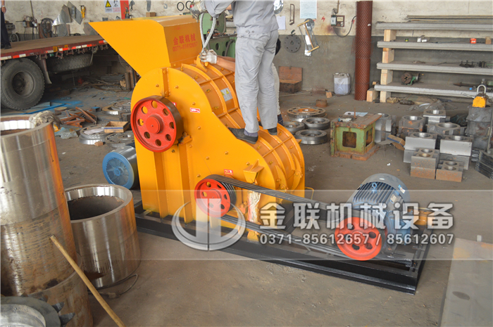 河南原煤破碎機(jī)哪個廠家價(jià)格低，可以選擇的型號多嗎？