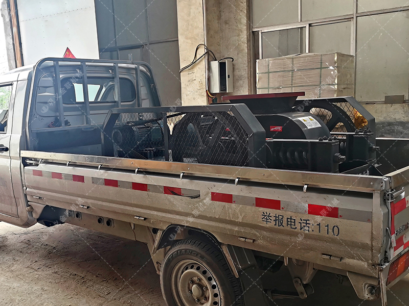 雙齒輥破碎機性能特點有哪些?是怎么破碎物料的? 雙齒輥破碎機性能特點有哪些?是怎么破碎物料的?