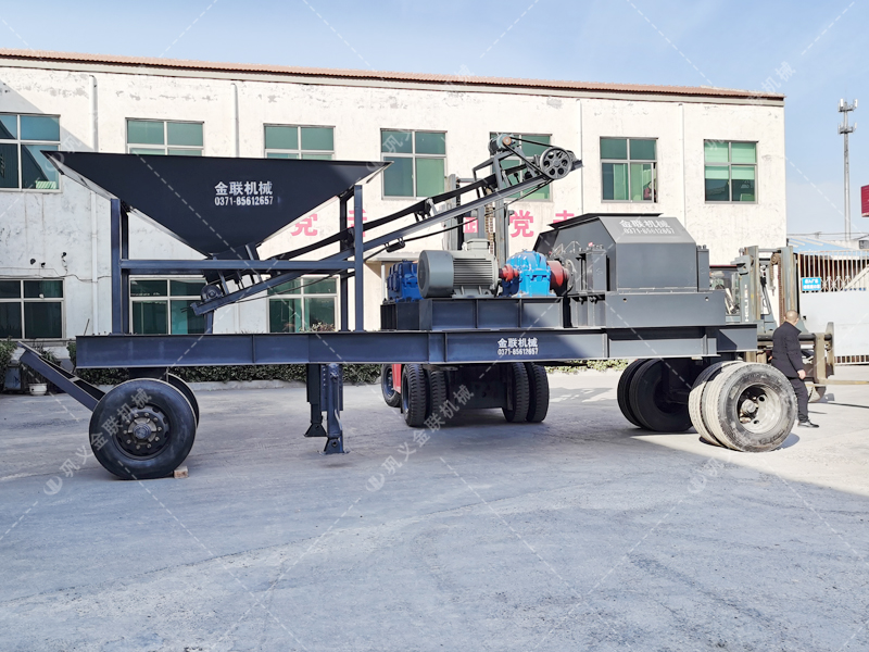 1200x800型移動式對輥破碎機 大型破碎機發貨圖片