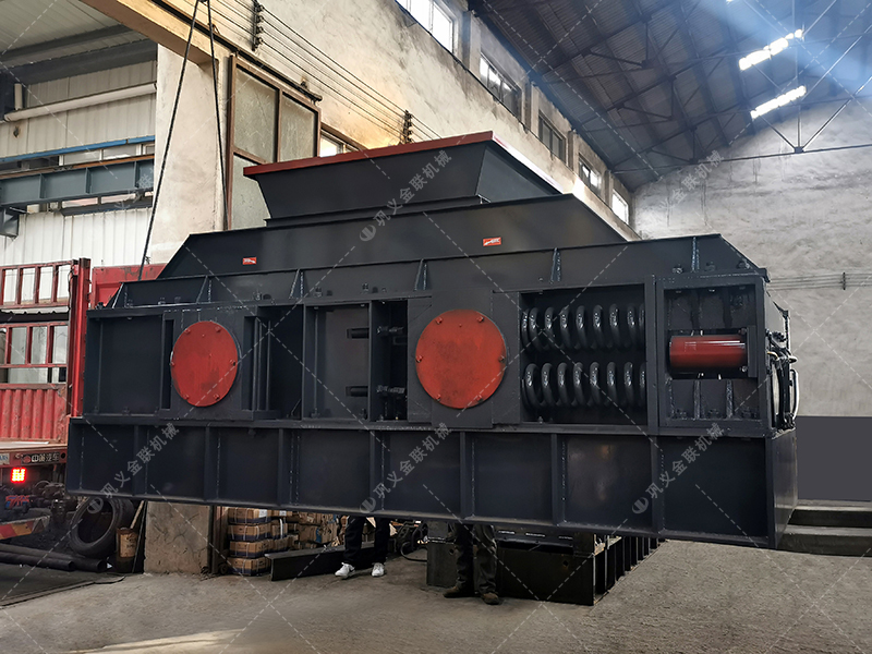 1500x1000型對輥破碎機發貨 破碎河卵石