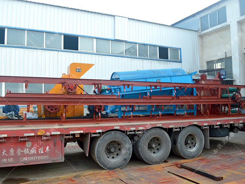 SCF88雙級破碎機(jī),篩分機(jī)生產(chǎn)線發(fā)貨圖片_發(fā)往甘肅武威_破碎紅土 SCF88雙級破碎機(jī),篩分機(jī)生產(chǎn)線發(fā)貨圖片_發(fā)往甘肅武威_破碎紅土