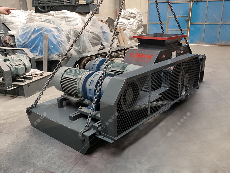 2PCG小型雙齒輥破碎機發貨圖片_發往烏魯木齊_破碎玻璃