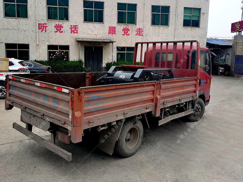 2PG610X400對輥破碎機發貨圖片_發往湖北十堰_破碎鵝卵石 2PG610X400對輥破碎機發貨圖片_發往湖北十堰_破碎鵝卵石