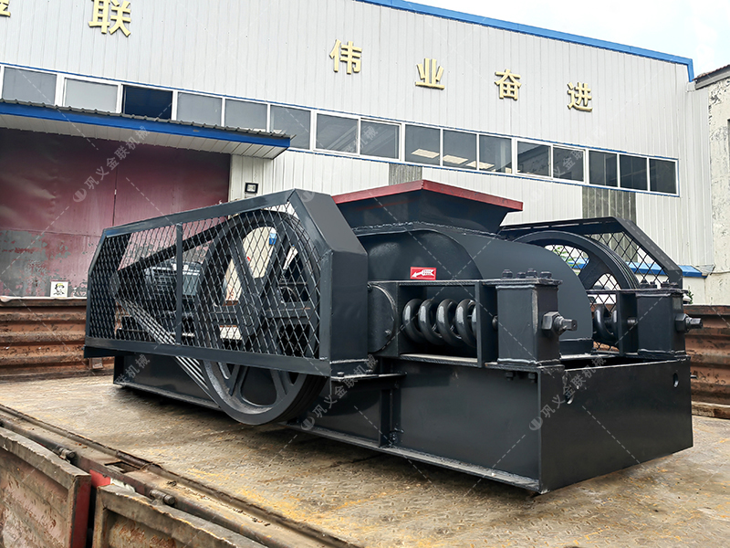 2PG小型對輥破碎機發貨現場圖片_發往江西撫州_破碎玻璃