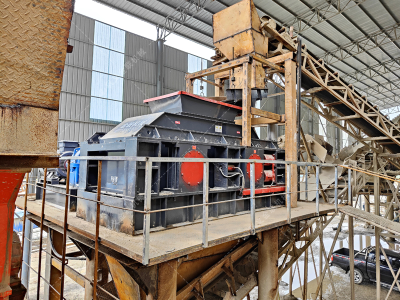 重型液壓對輥制砂機穩定輸出,為大型工程保駕護航 重型液壓對輥制砂機穩定輸出,為大型工程保駕護航