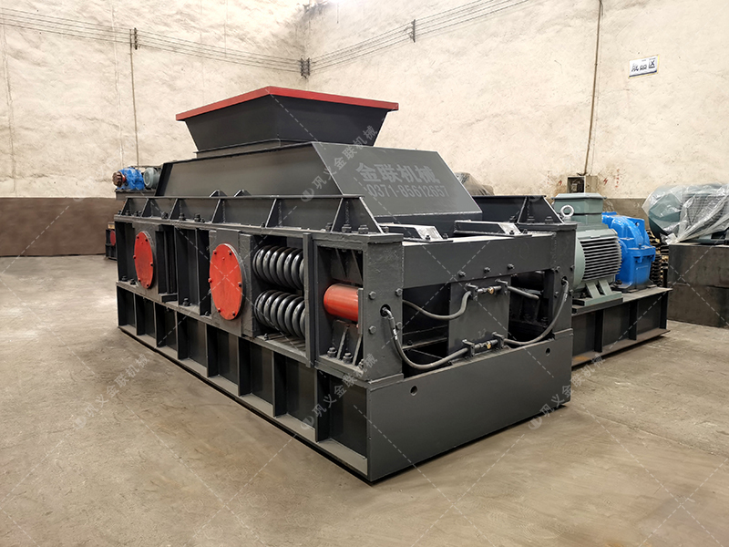 傳統(tǒng)破碎生產(chǎn)線為何要加裝對輥破碎機作為終破設(shè)備？