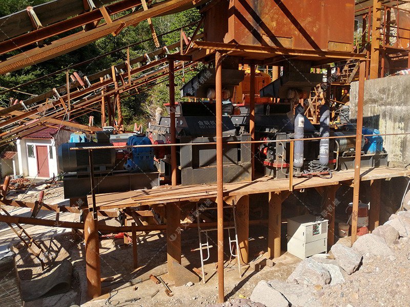 對(duì)輥破碎機(jī)的出料粒度能穩(wěn)定控制在 5mm 以下嗎?調(diào)節(jié)秘籍在此! 對(duì)輥破碎機(jī)的出料粒度能穩(wěn)定控制在 5mm 以下嗎?調(diào)節(jié)秘籍在此!